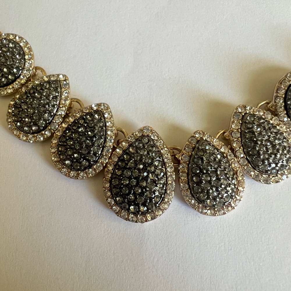Black and white, very slightly gold  necklace